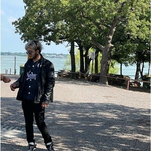 Meet your Posher, Yesner